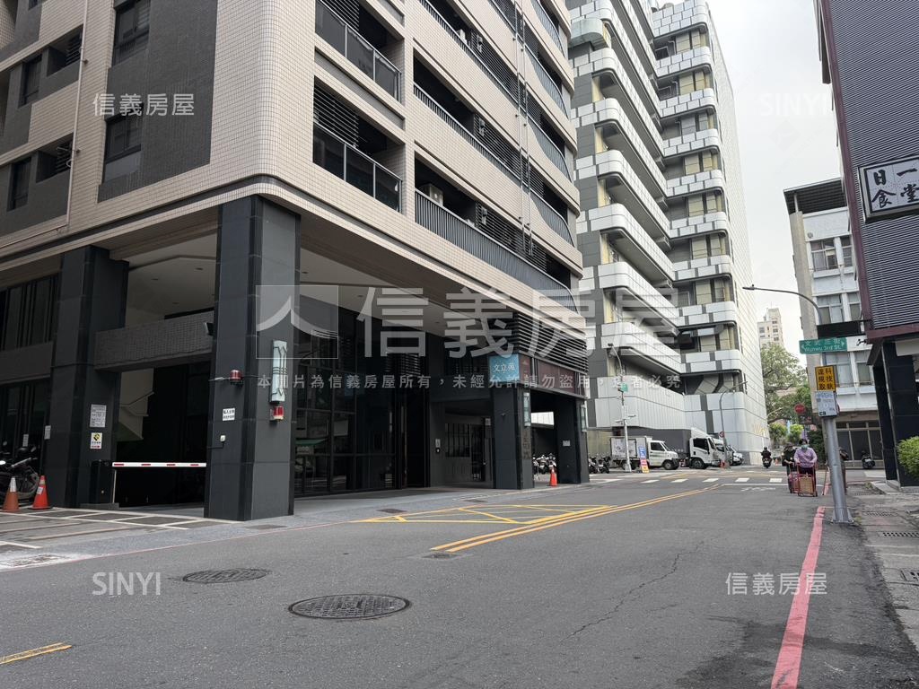 亞灣區輕屋齡質感兩房房屋室內格局與周邊環境