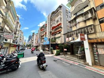 強案：大巨蛋華園庭院店面