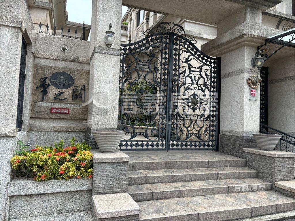 十期朝南大地坪角間別墅房屋室內格局與周邊環境