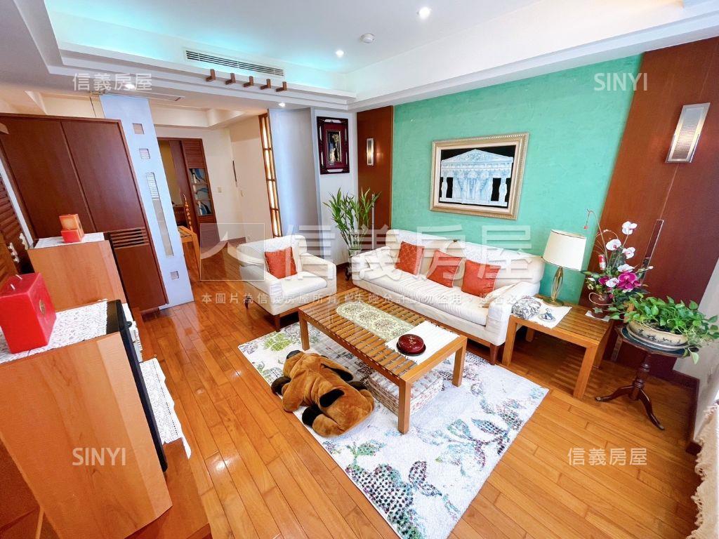 七期成功之門三房平車房屋室內格局與周邊環境