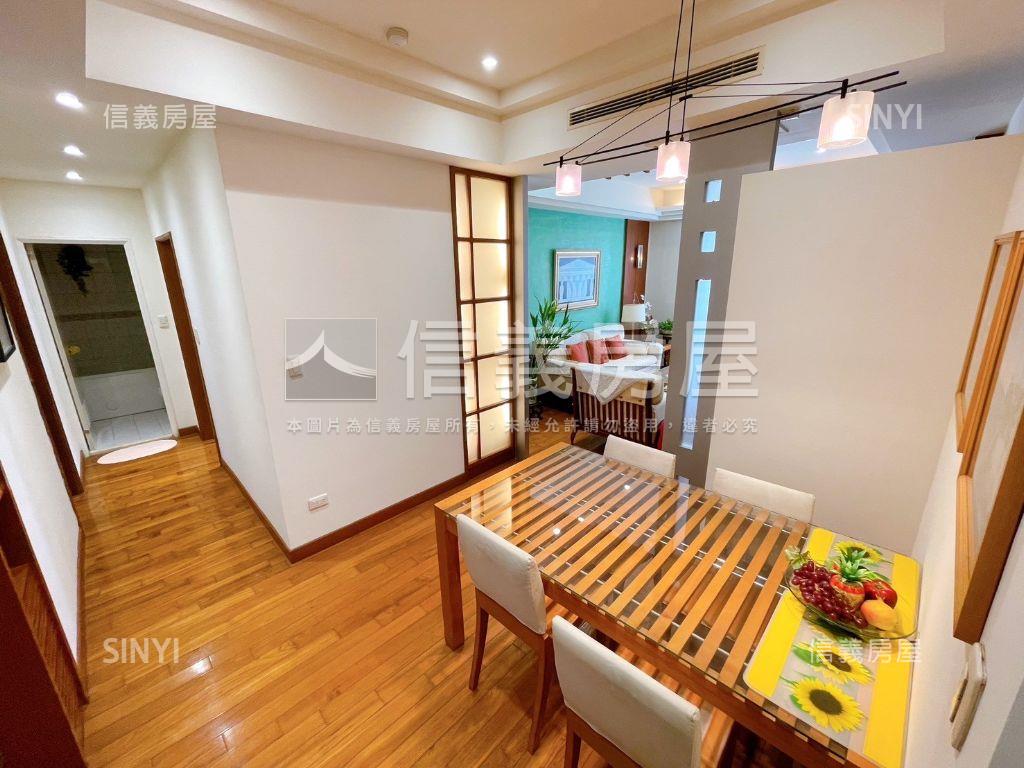 七期成功之門三房平車房屋室內格局與周邊環境