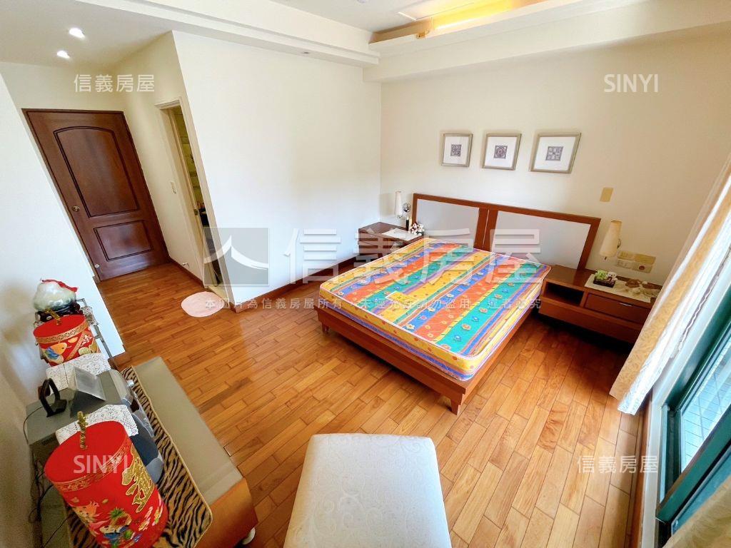 七期成功之門三房平車房屋室內格局與周邊環境