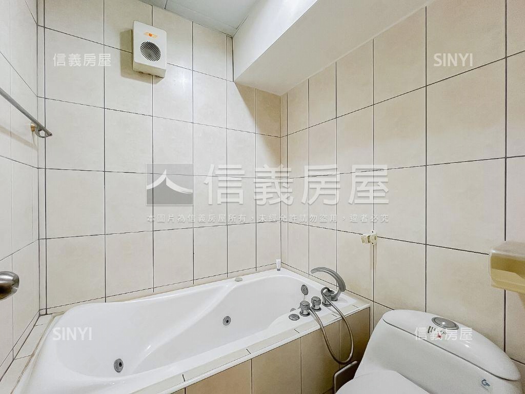 奇摩市樓中樓視野豪邸房屋室內格局與周邊環境