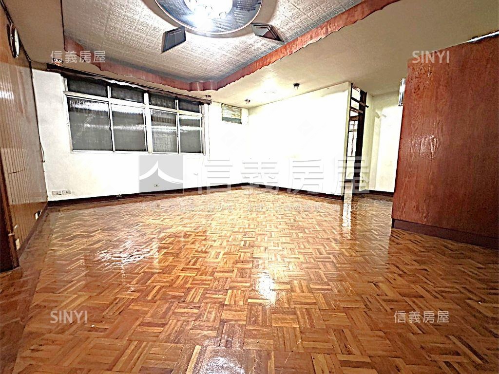 建國路方正二樓房屋室內格局與周邊環境