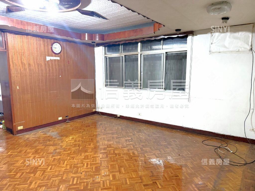 建國路方正二樓房屋室內格局與周邊環境