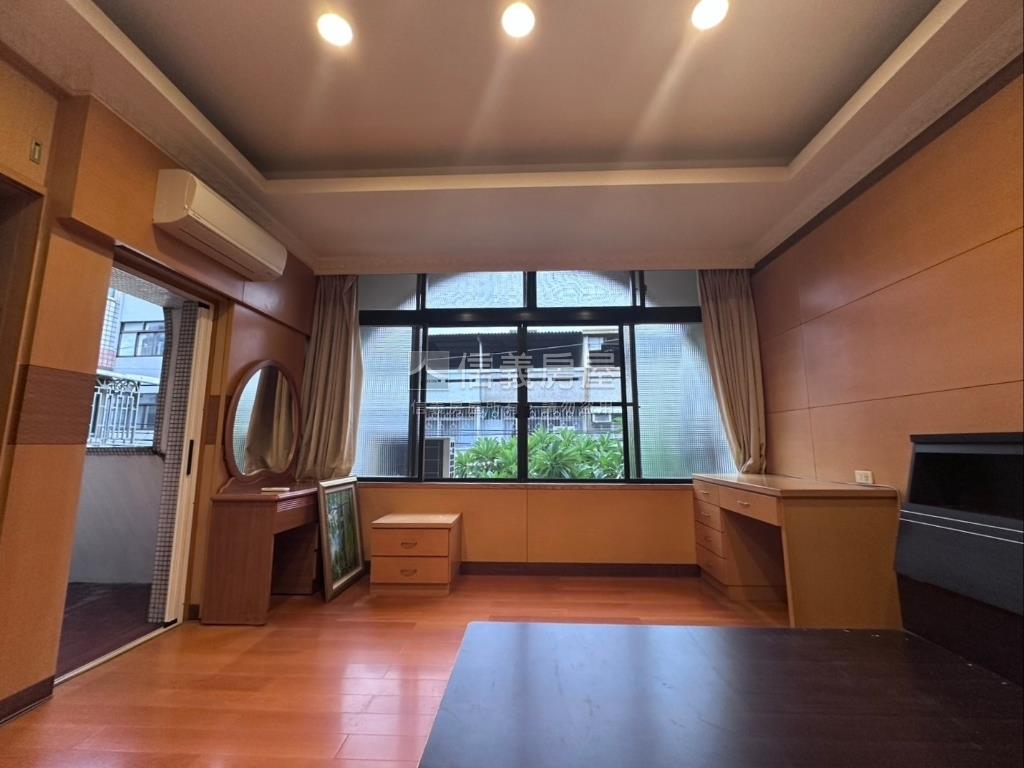 大明路傳世大地坪透天房屋室內格局與周邊環境