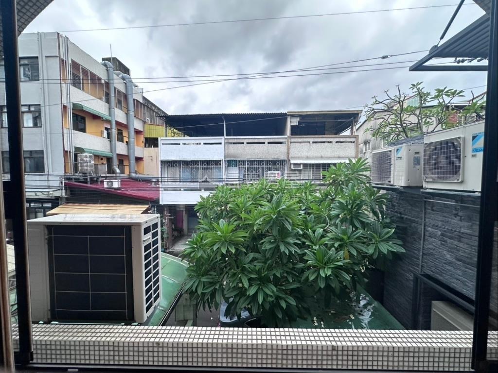 大明路傳世大地坪透天房屋室內格局與周邊環境