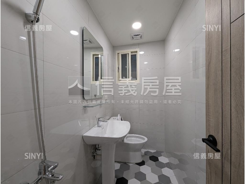 明亮美妝兩房房屋室內格局與周邊環境