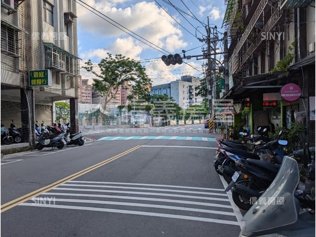 明亮美妝兩房房屋室內格局與周邊環境