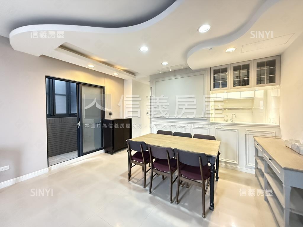 西區２房平車高樓視野開闊房屋室內格局與周邊環境