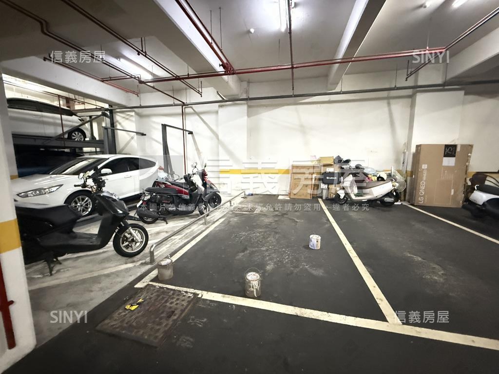 西區２房平車高樓視野開闊房屋室內格局與周邊環境