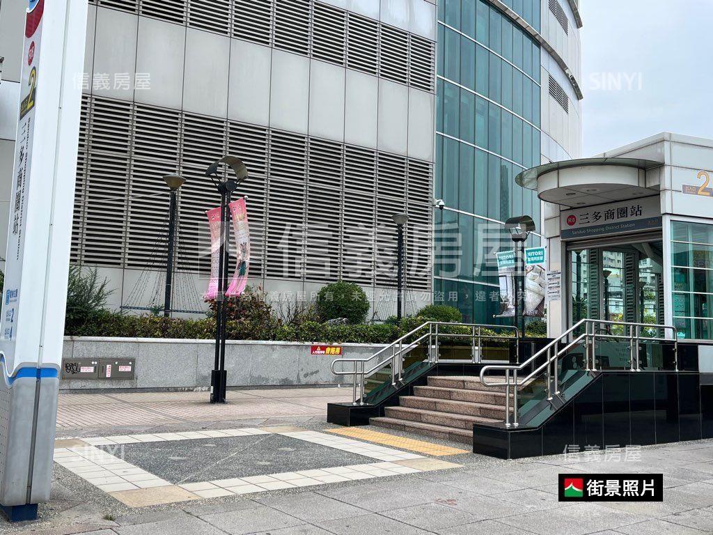 捷運百貨商圈低總電梯３房房屋室內格局與周邊環境