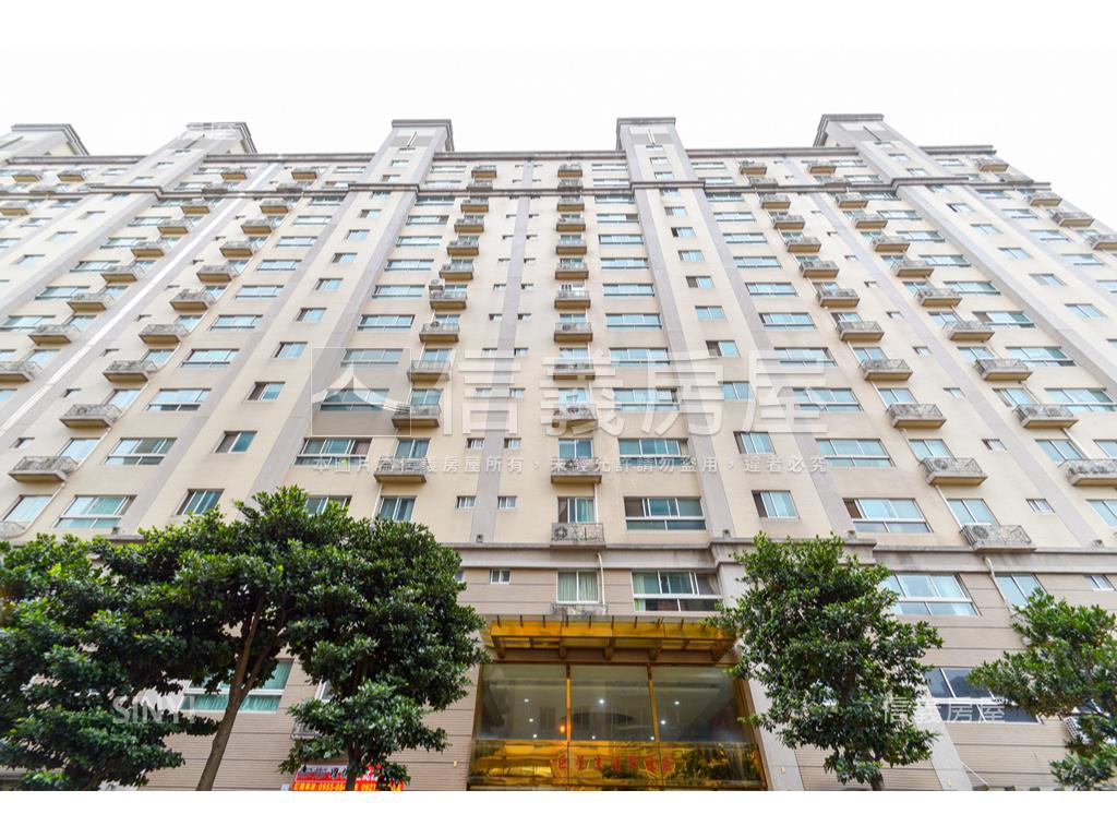 京站美四房車位房屋室內格局與周邊環境