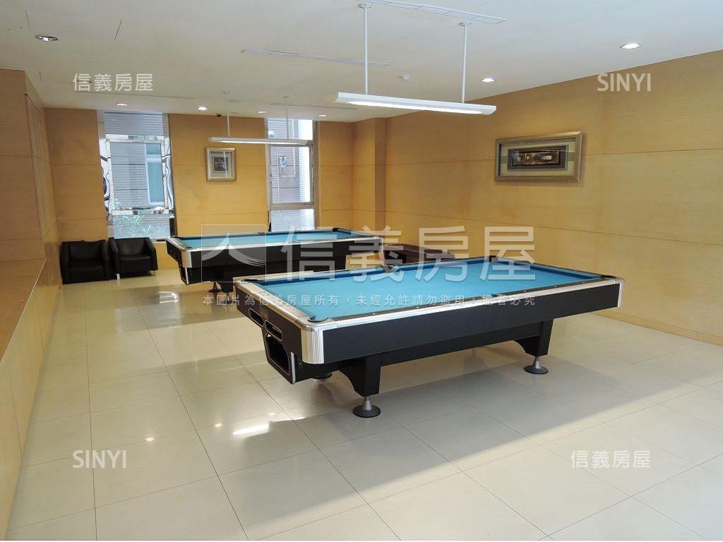 京站美四房車位房屋室內格局與周邊環境