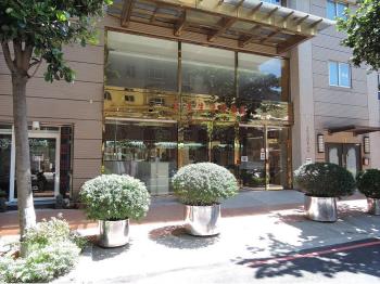 京站美四房車位