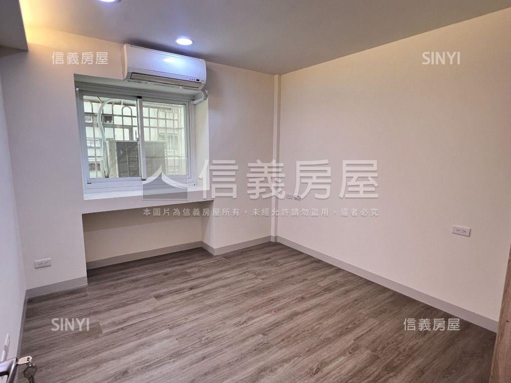 前鎮高中翻新採光兩房房屋室內格局與周邊環境