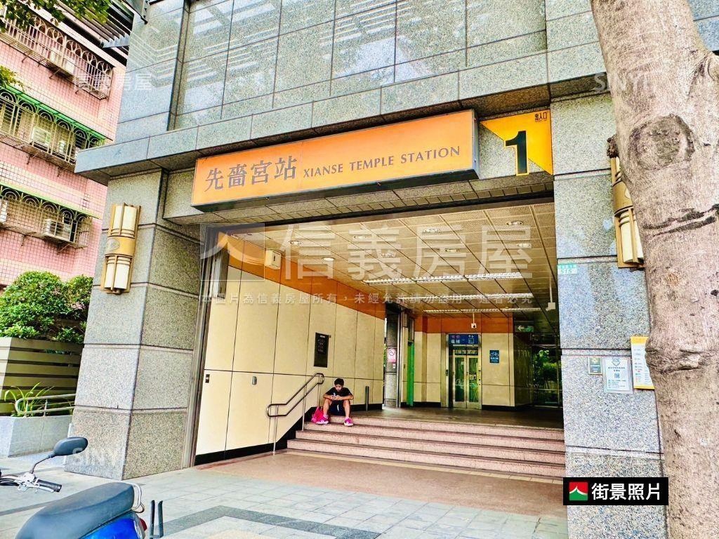 凱風珍藏景觀兩房車位房屋室內格局與周邊環境