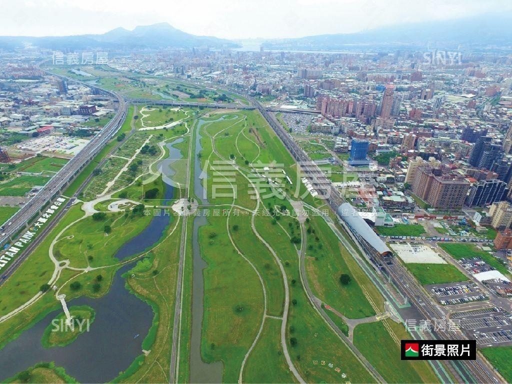 凱風珍藏景觀兩房車位房屋室內格局與周邊環境