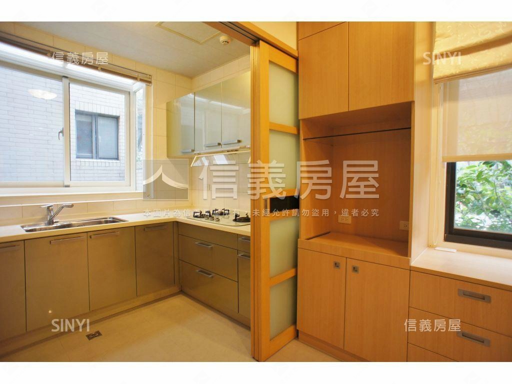 近高鐵．品園透天三面採光房屋室內格局與周邊環境