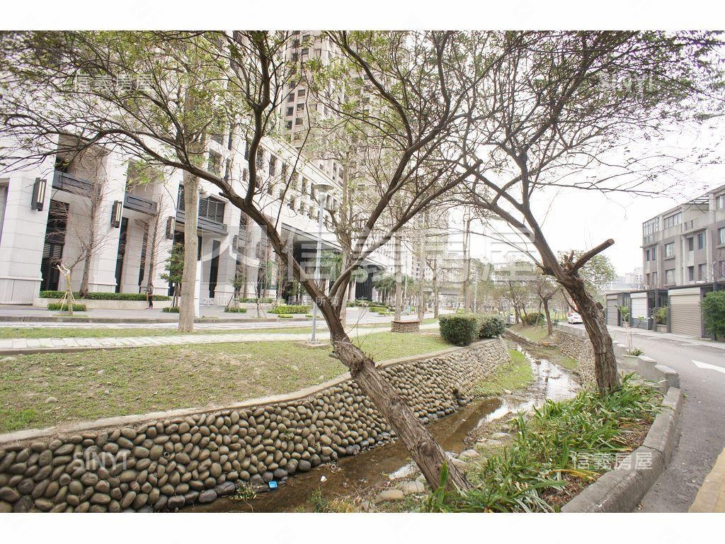 近高鐵．品園透天三面採光房屋室內格局與周邊環境