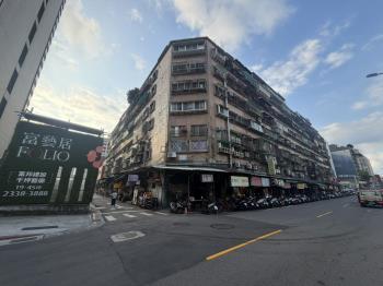 專任信維整宅整合中