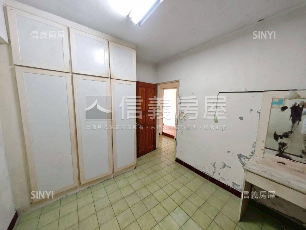 富台國宅３房房屋室內格局與周邊環境