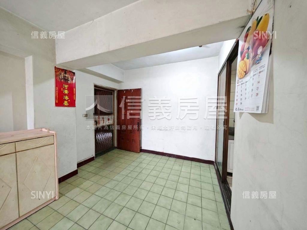 富台國宅３房房屋室內格局與周邊環境