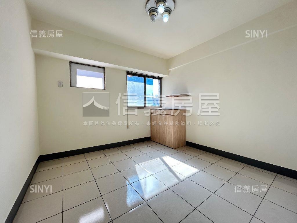 公益東興旁大三房平面車位房屋室內格局與周邊環境