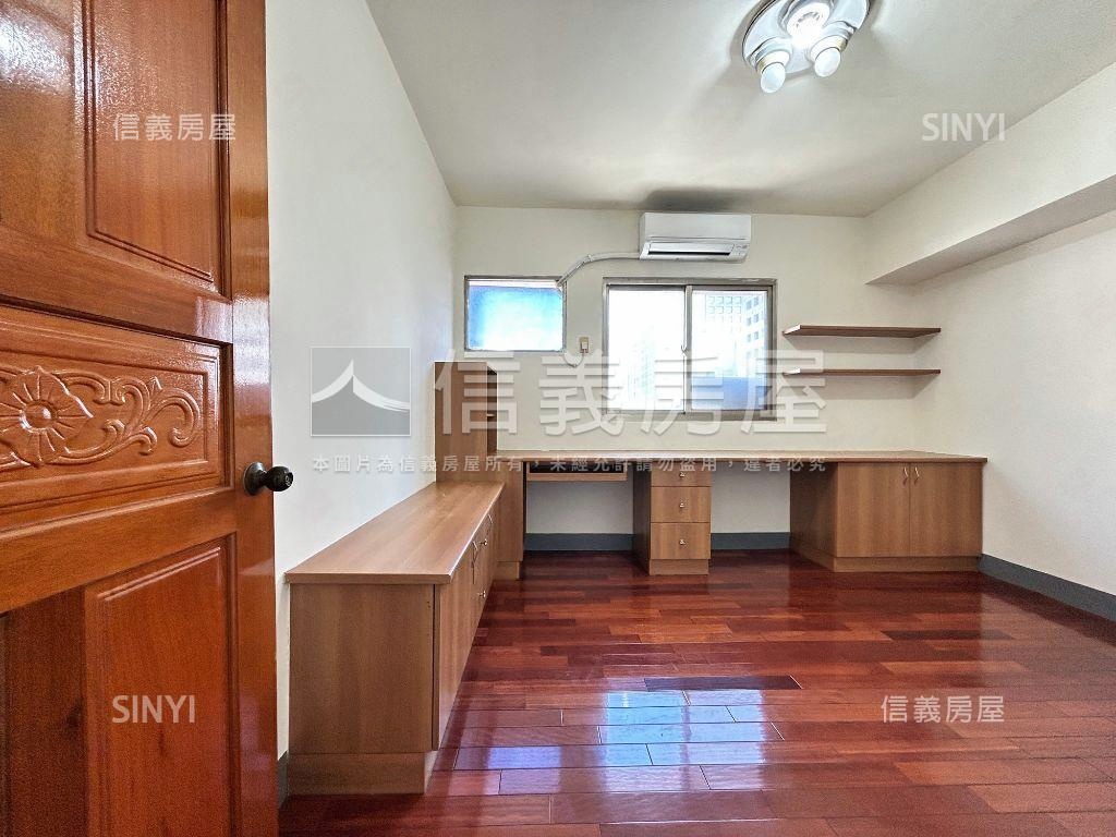 公益東興旁大三房平面車位房屋室內格局與周邊環境