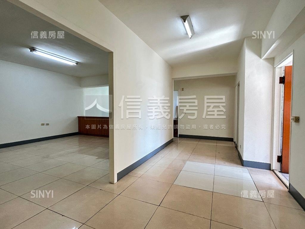 公益東興旁大三房平面車位房屋室內格局與周邊環境