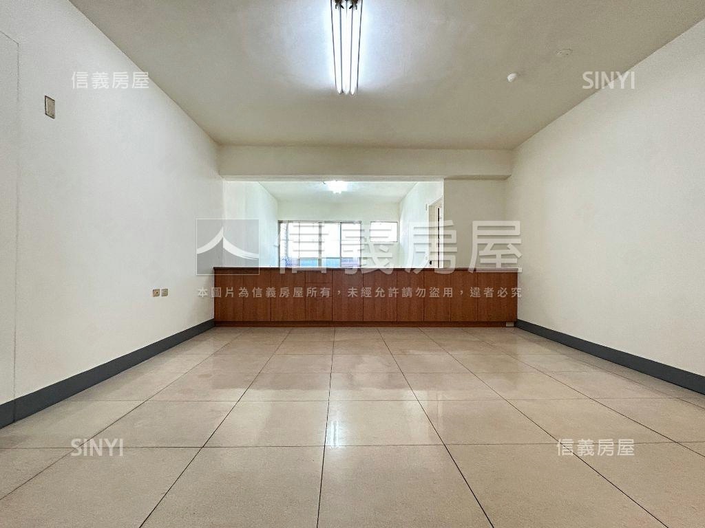 公益東興旁大三房平面車位房屋室內格局與周邊環境