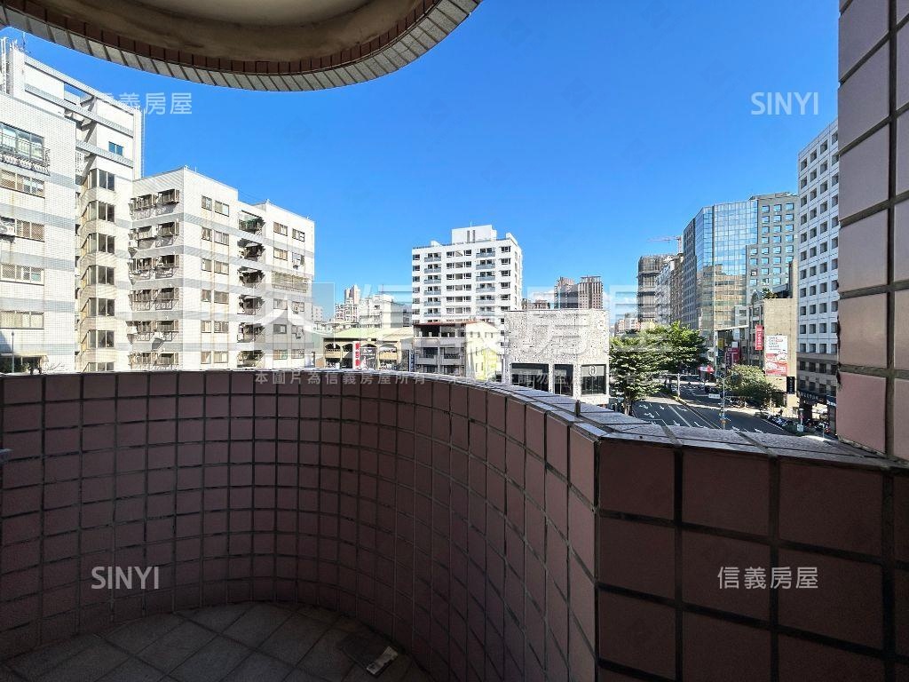 公益東興旁大三房平面車位房屋室內格局與周邊環境