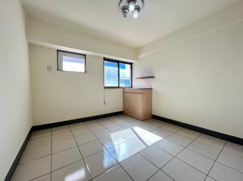 公益東興旁大三房平面車位