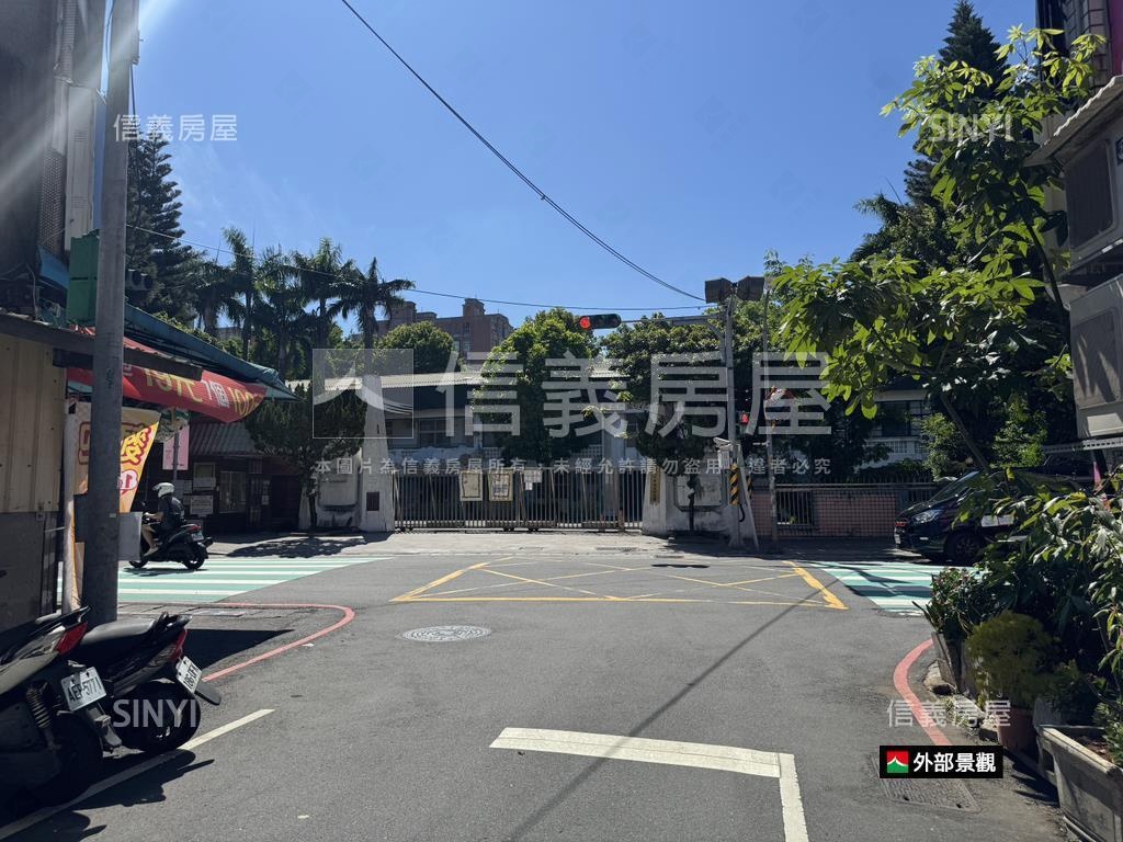 正千歲街三角窗店面房屋室內格局與周邊環境