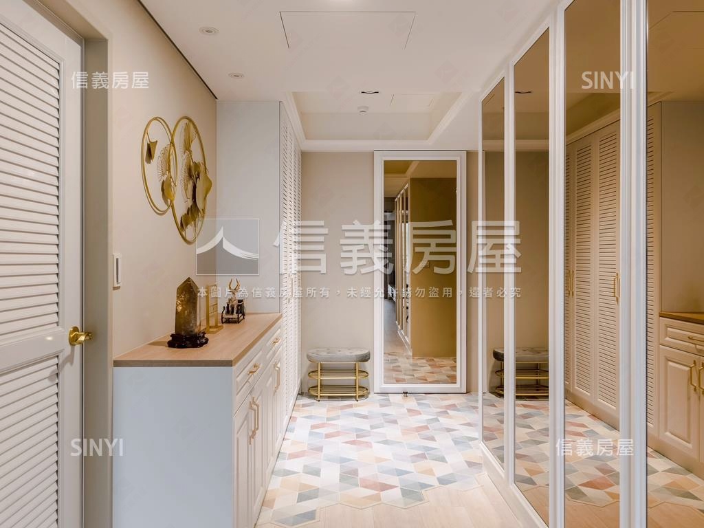 合陽天擎精裝四房坡平車位房屋室內格局與周邊環境