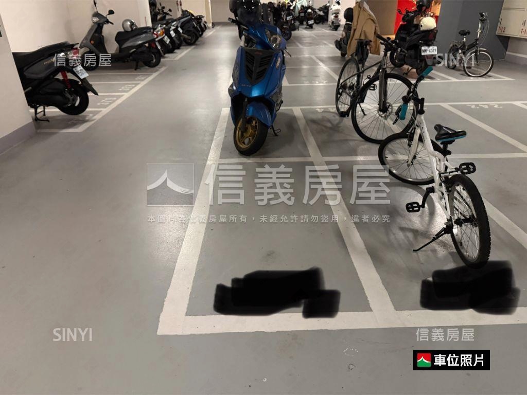 合陽天擎精裝四房坡平車位房屋室內格局與周邊環境