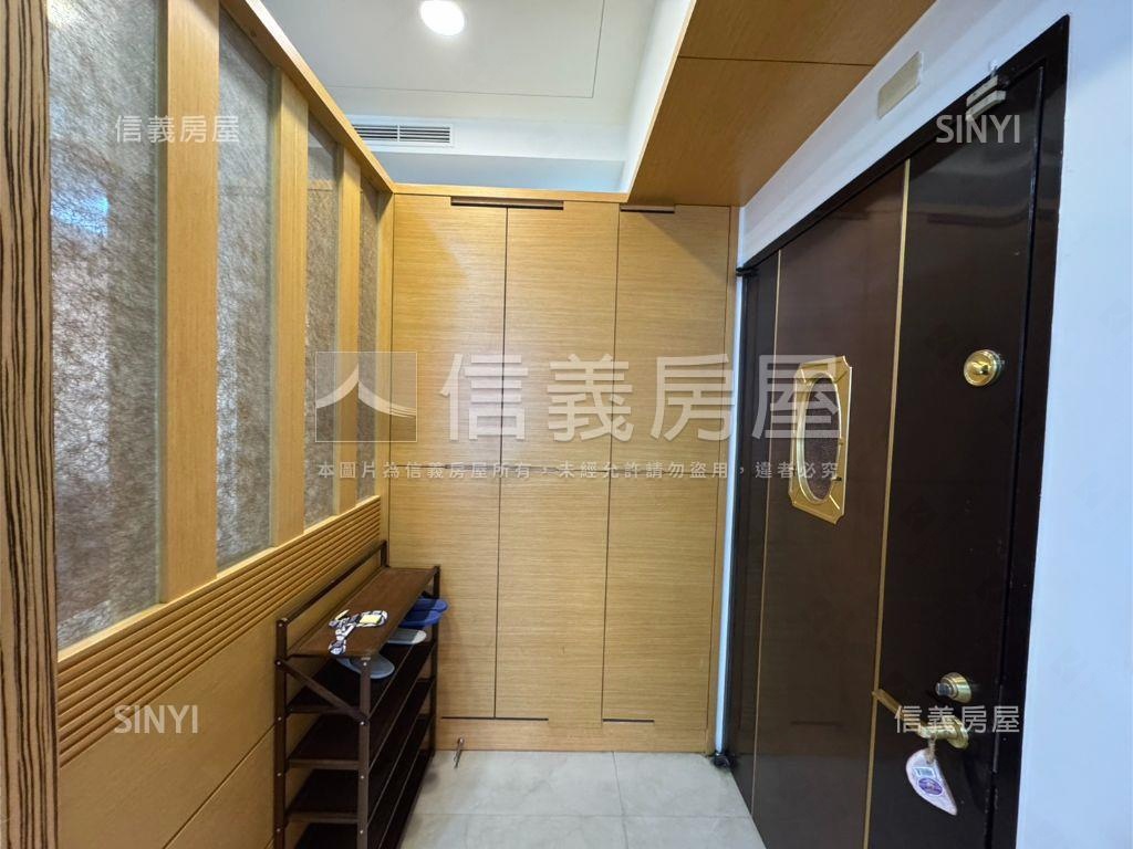 民生捷座大三房平移車位房屋室內格局與周邊環境