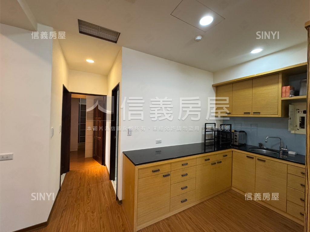 民生捷座大三房平移車位房屋室內格局與周邊環境