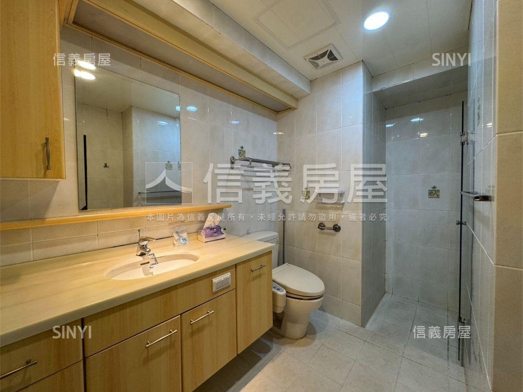 民生捷座大三房平移車位房屋室內格局與周邊環境