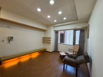 民生捷座大三房平移車位