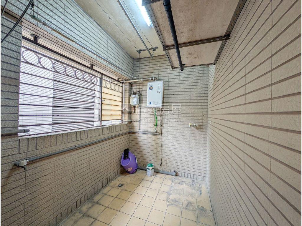 Ａ９文化錄三房高樓車位房屋室內格局與周邊環境