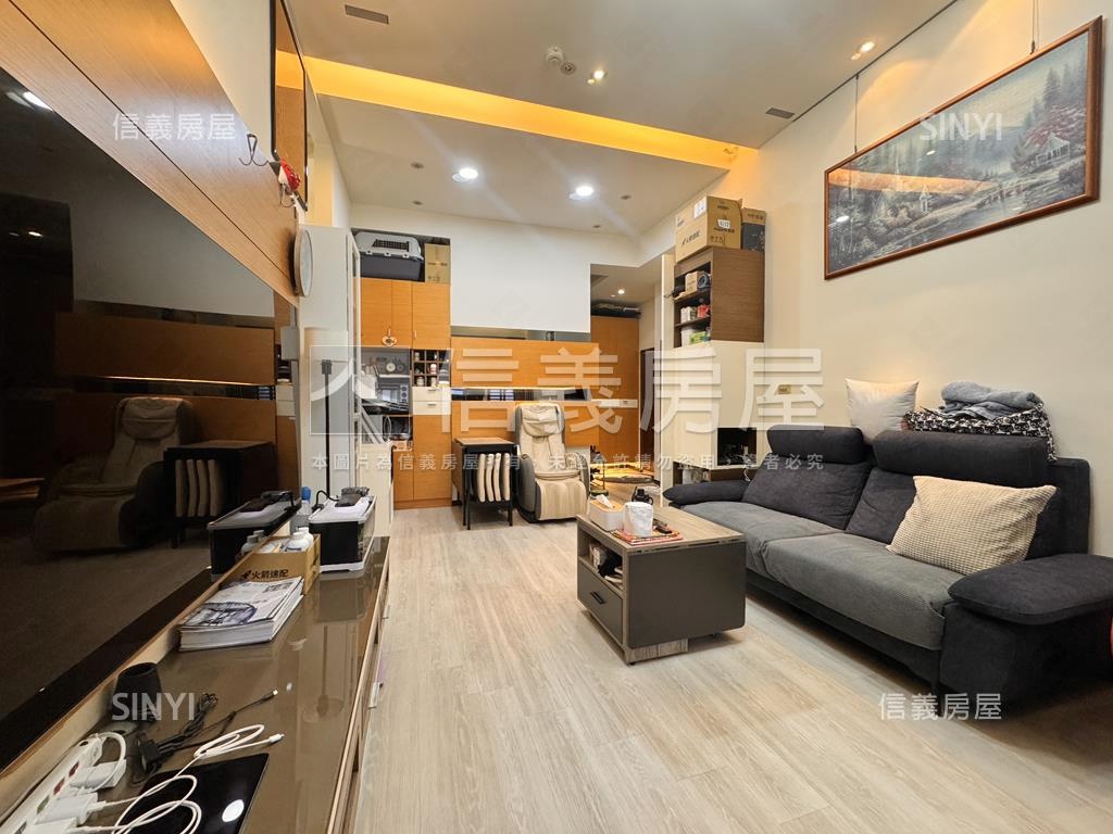 新埔捷雙景鋼骨美兩房車位房屋室內格局與周邊環境