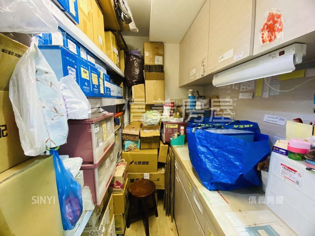 堅信萬年青華廈稀有套房房屋室內格局與周邊環境