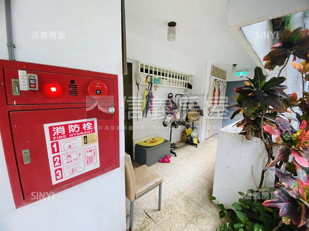 堅信萬年青華廈稀有套房房屋室內格局與周邊環境