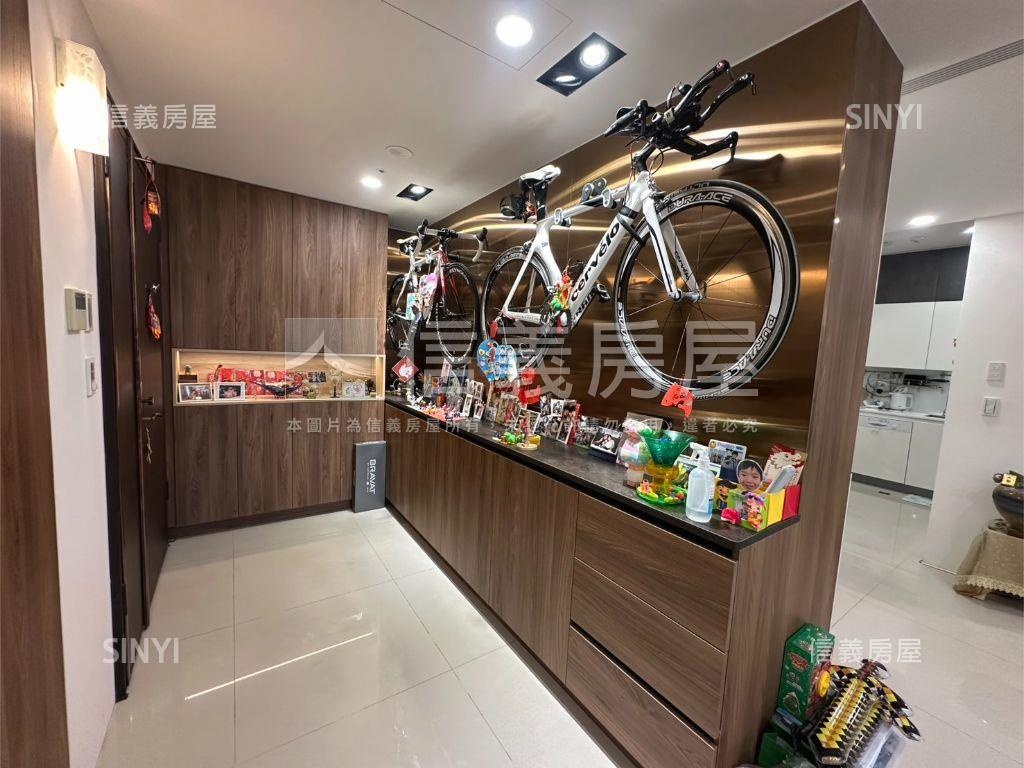 德鑫清流四房裝潢雙平車房屋室內格局與周邊環境