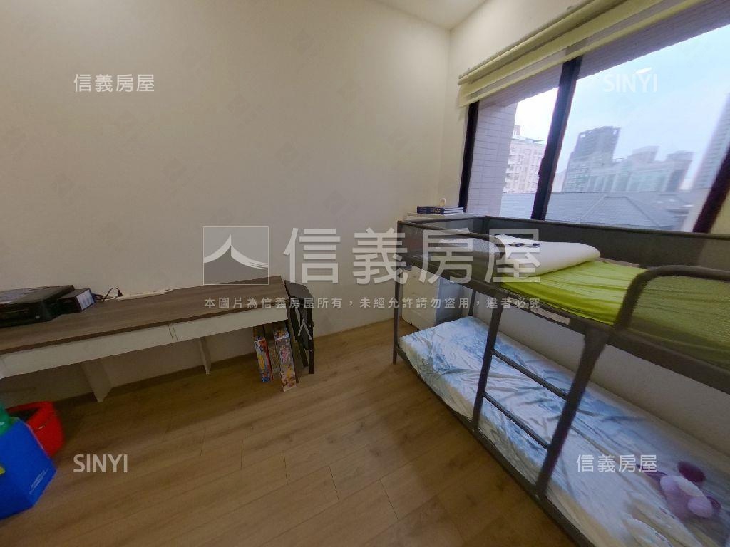 德鑫清流四房裝潢雙平車房屋室內格局與周邊環境