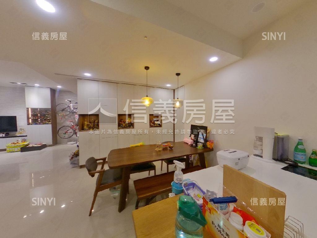 德鑫清流四房裝潢雙平車房屋室內格局與周邊環境