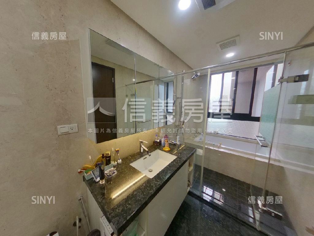 德鑫清流四房裝潢雙平車房屋室內格局與周邊環境
