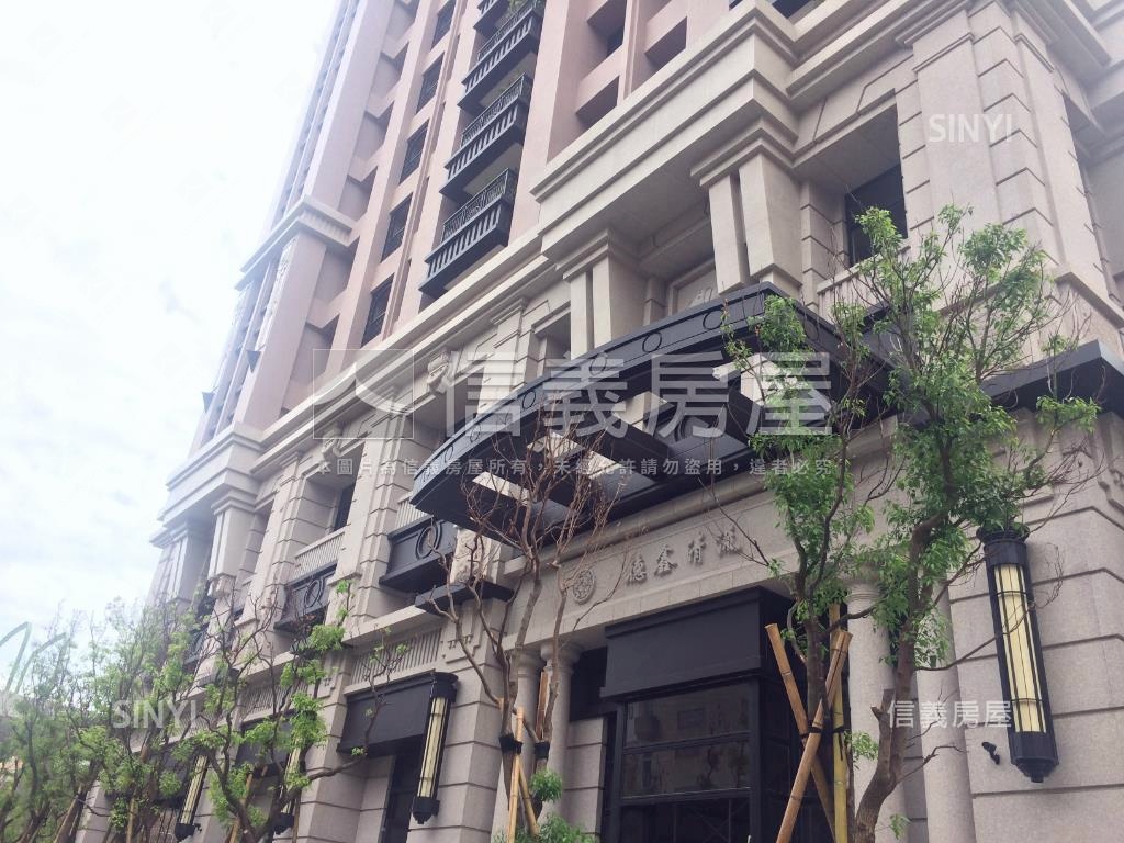 八期捷運宅四房裝潢雙平車房屋室內格局與周邊環境