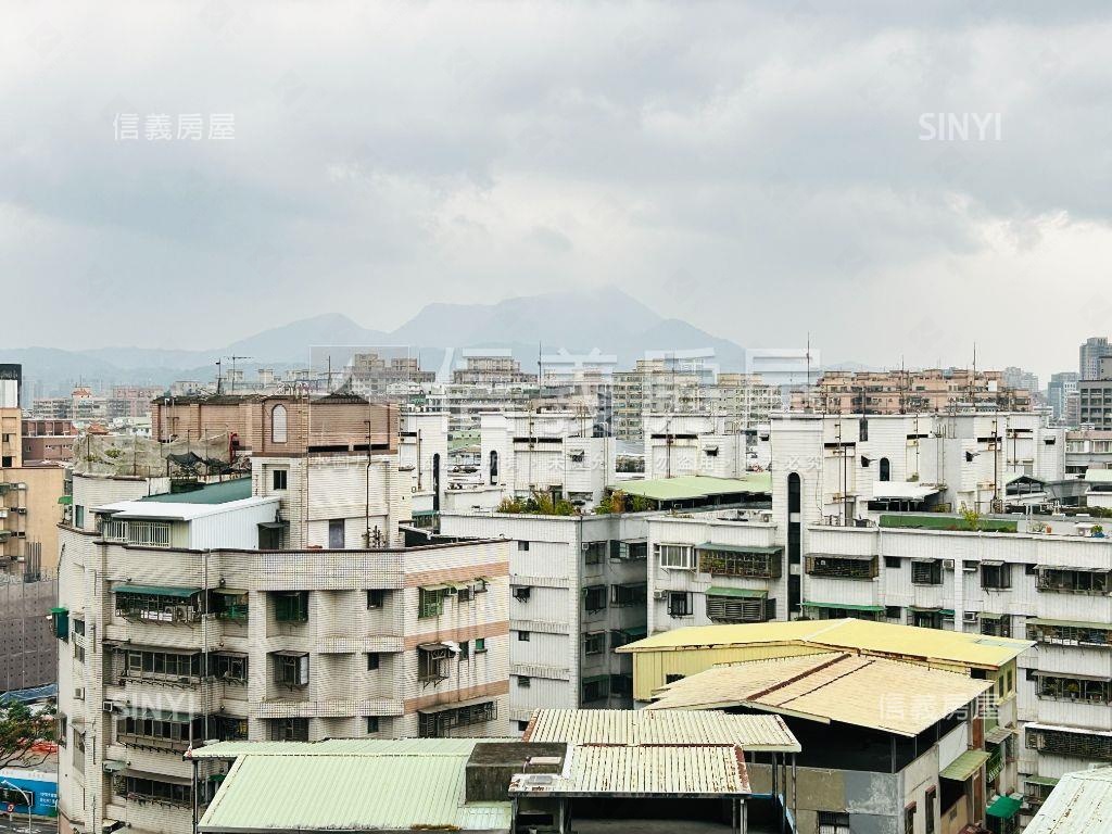 首購高樓兩房車位房屋室內格局與周邊環境